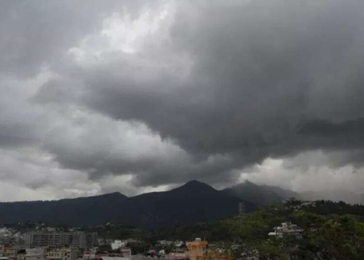 पश्चिमी वायुको आंशिक प्रभाव : तराईमा हुस्सु, पहाड–हिमालमा आंशिक बदली