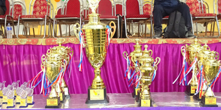 माप्य दुधकोशीमा अध्यक्ष कप भलिबल र राष्ट्रिपति रनिङ शिल्ड प्रतियोगिता हुँदै