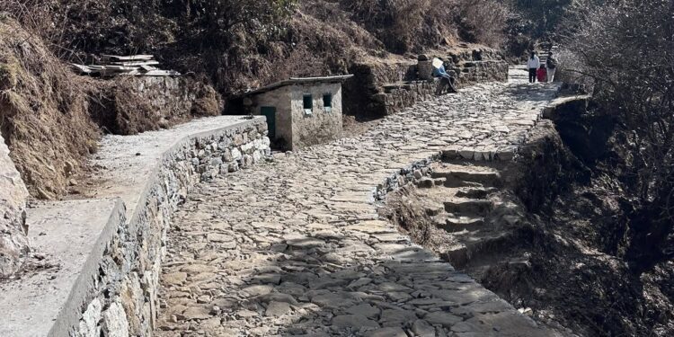 लुक्ला–चौरीखर्क–छेप्लुङ पर्यटकीय पदमार्ग निर्माण कार्य ५० प्रतिशत सम्पन्न