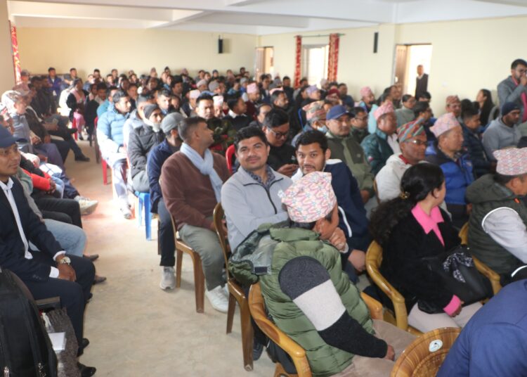 खोटाङमा मतदान अधिकृतको अभिमुखीकरण सुरु, कुन पालिकामा कति मतदाता ? कति मतदान स्थल र केन्द्र  ?