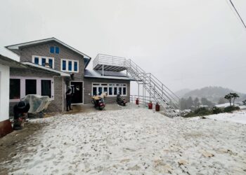 सोलुखुम्बुको माथिल्लो क्षेत्रमा हिमपात, डाँडा सेताम्मे