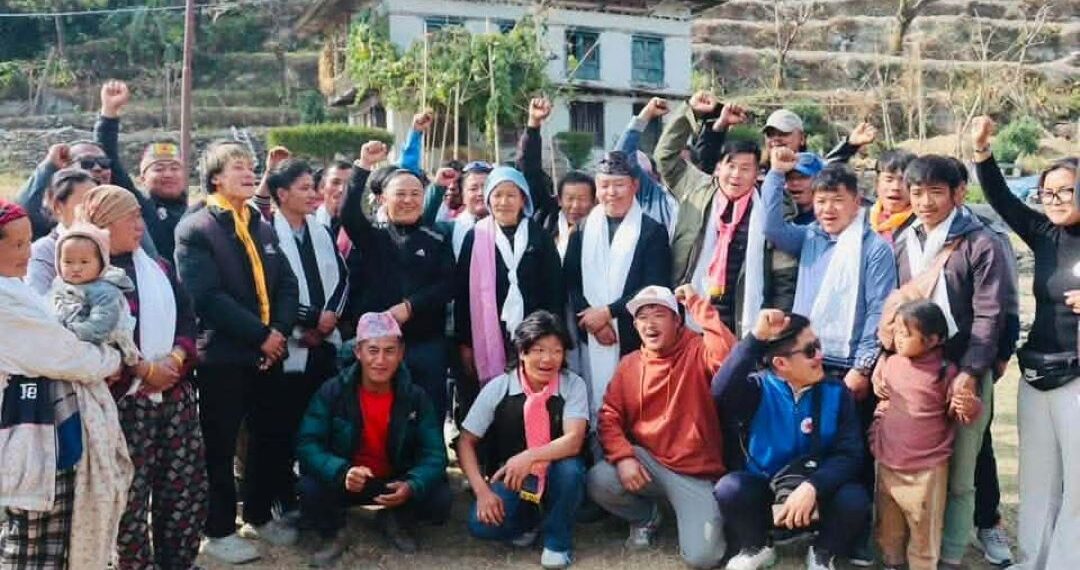 माप्य दुधकोशी गाउँपालिकामा सयौं नेता तथा कार्यकर्ता नेकपामा प्रवेश गरेपछि राजनीतिक तरङ