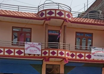 खोटाङमा निर्वाचन कर्मचारीलाई कार्यालयको आग्रह : घरबाटै खाना खाएर आउनू, खाजा हामी खुवाउँछौं