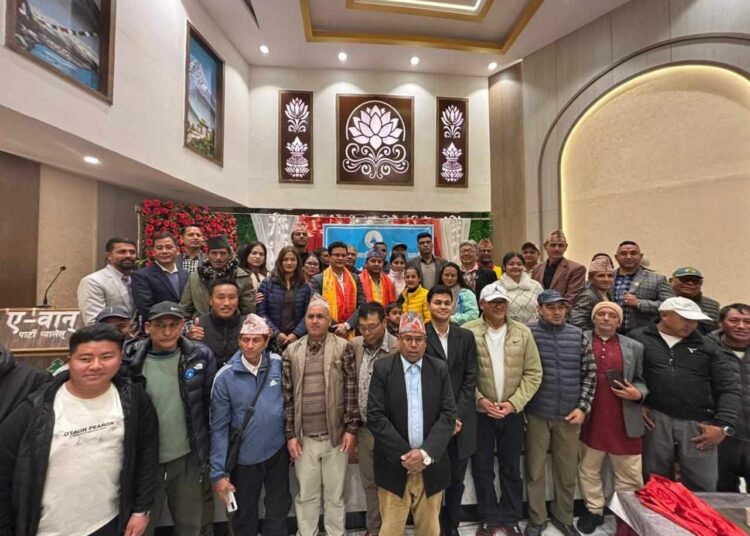  रास्वपा सोलु काठमाण्डौ सम्पर्क विभाग पुनर्गठन तथा ¥याट विस्तार अध्यक्षमा कार्की र बस्नेत