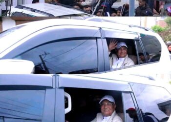 एमाले अध्यक्ष केपी ओली पक्राउ