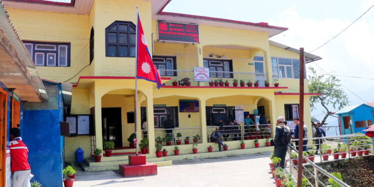 सोलु प्रशासनद्वारा आगलागी नियन्त्रण तथा हावाहुरीबाट बच्न आग्रह