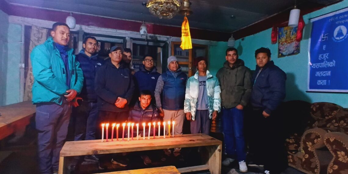 सरकार बनेकाे अवसरमा रास्वपा सोलुखुम्बुले गर्यो दीप प्रज्वलन