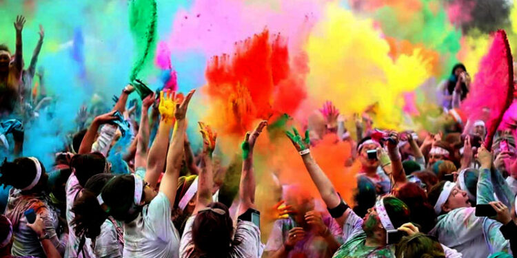 आज हिमाली र पहाडी क्षेत्रमा होली पर्व मनाइँदै