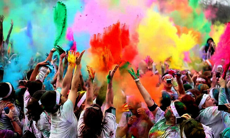 आज हिमाली र पहाडी क्षेत्रमा होली पर्व मनाइँदै