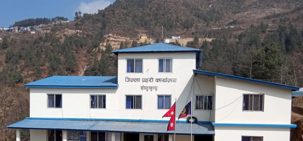 तिव्र हावाहुरीबाट सावधानी अपनाउन सोलु प्रहरीको आग्रह