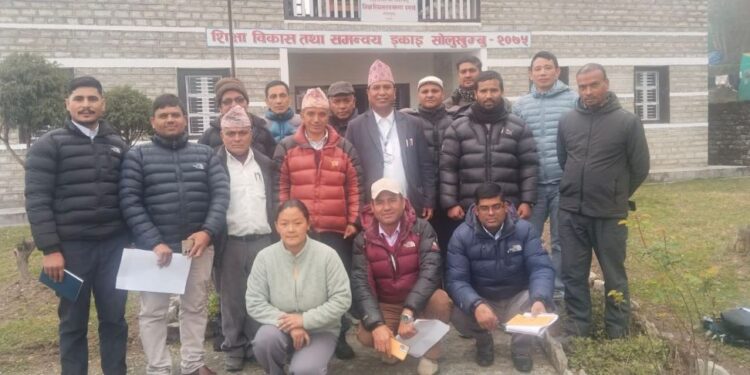 सोलुखुम्बुमा एसइईका केन्द्राध्यक्षलाई अभिमुखीकरण