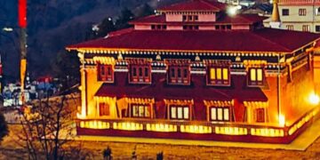 विश्वशान्तिकाे कामना सहित थेक्छेन पेमा छोलीङ गोन्पा सल्लेरीमा सुरु भयो १० कराेड बज्र गुरु मन्त्र जप 