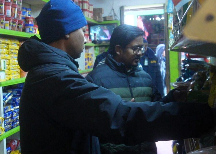  सोलु सदरमुकाम सल्लेरीबाट १९ हजार बढीका म्याद गुज्रिएका सामाग्री जफत