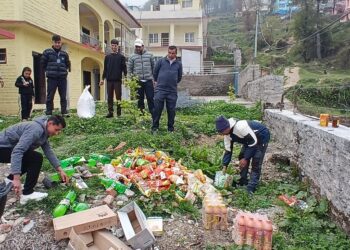  ३२ हजार बढीका अखाद्य सामाग्री नष्ट, सल्लेरीका बजारमा अखाद्य सामाग्रीको बिगबिगी 