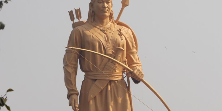  हर्क साम्पाङबाट यलम्बरको शालीक उद्‌घाटन गर्दै बुइपा