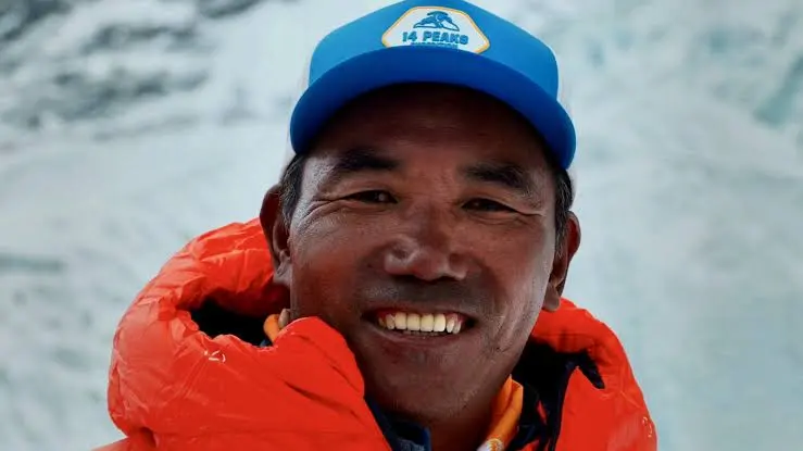 कामिरिता आफ्नै किर्तिमान तोड्न सगरमाथा तर्फ