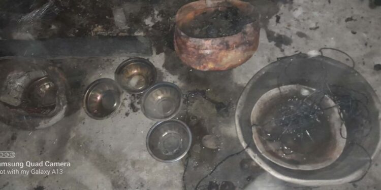 महाकुलुङमा आगलागी, एक लाख बराबरको क्षति