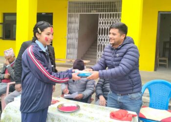  सिंहकाली मावि तिङ्लाकी छात्रा निशा बनिन नगरपालिका प्रथम 
