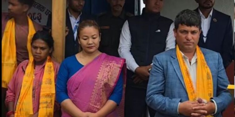 हलेसीमा घरबारविहीन परिवारलाई भूकम्पप्रतिरोधी घर हस्तान्तरण