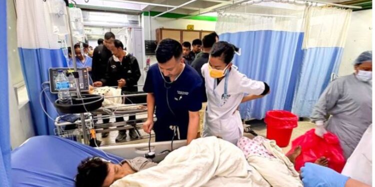 बीपी राजमार्गमा बस दुर्घटना : ८ जनाको घटनास्थलमै मृत्यु, १६ घाइते