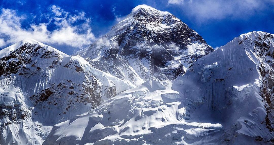 सगरमाथा आरोहणबाट मात्रै एक अर्बभन्दा बढी राजस्व, ३६१ आरोहीले लिए अनुमति