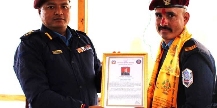 सोलुमा प्रहरी हवल्दार बोधबहादुर बानियाँ ‘जेठ महिनाको उत्कृष्ट प्रहरी’ घोषित