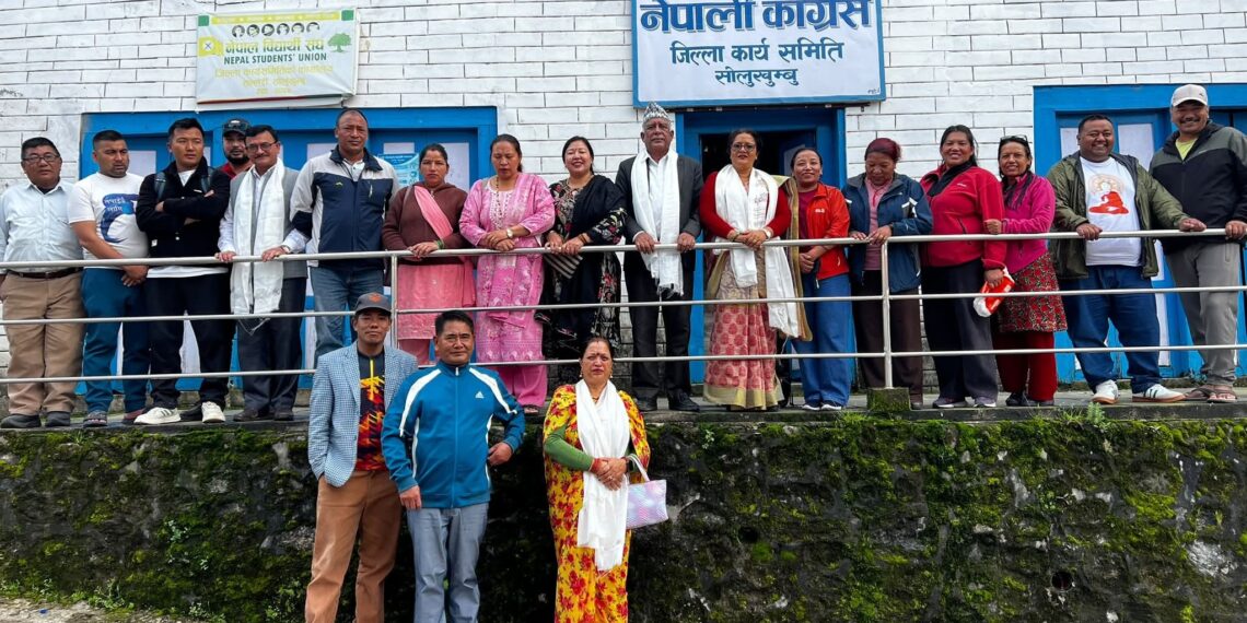 बीपी स्मृति दिवसमा कांग्रेस सोलुखुम्बुद्वारा वृक्षारोपण तथा ’जरा अभियान’को समापन