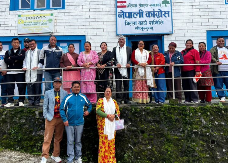 बीपी स्मृति दिवसमा कांग्रेस सोलुखुम्बुद्वारा वृक्षारोपण तथा ’जरा अभियान’को समापन