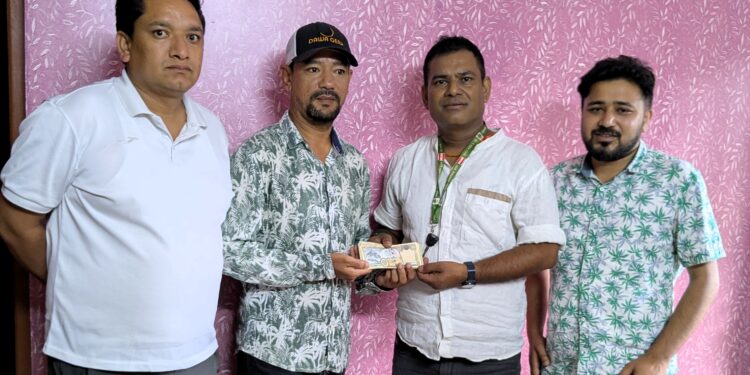 बीपी स्मृति दिवसमा तरुण दल साेलुले दियो मानवताको उदाहरण, क्यान्सरपीडित नाबालकलाई आर्थिक सहयोग