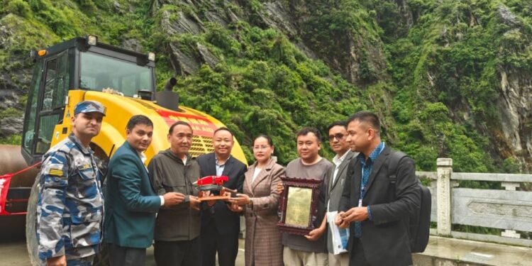 असिम राईको दुई वर्षअघिको पहल सफल, थुलुङ दुधकोशीले पायो करोडौँका हेभी उपकरण