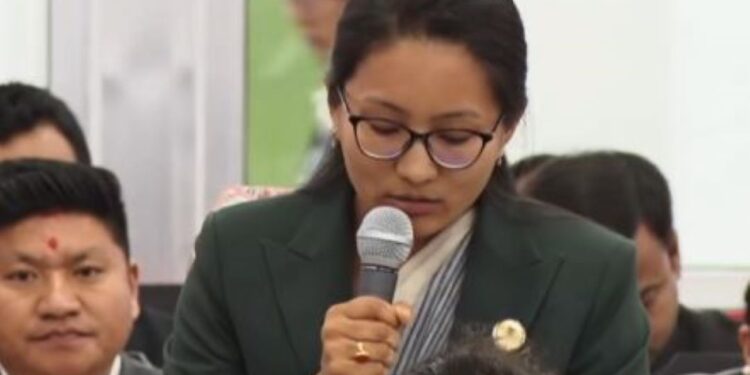 सरकारको नीतिले आत्महत्या दुरुत्साहनको मुद्दा आकर्षित हुन सक्ने सांसद गीता गुरुङको दाबी