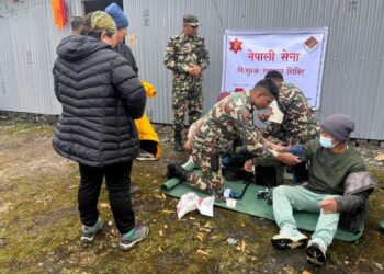 दूधकुण्डमा सेनाको निःशुल्क स्वास्थ्य शिविर, २७५ जना लाभान्वित