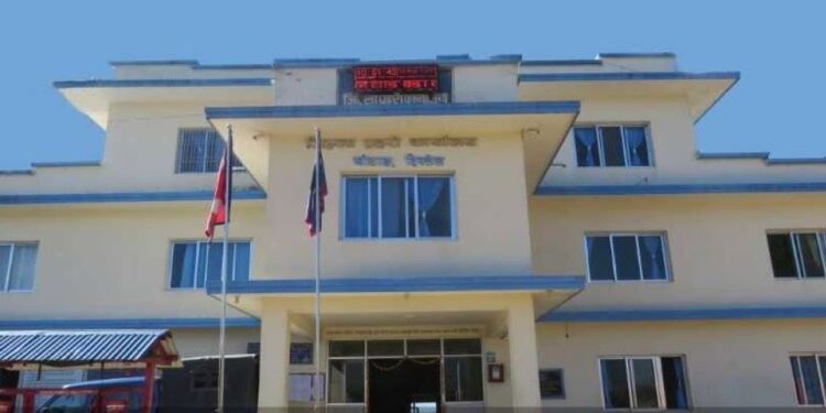 रसुवा बाढीमा घाइते खोटाङका अशिम राईलाई आफन्तको खोजी