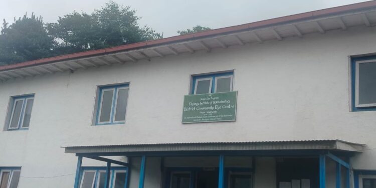 फाप्लु आँखा अस्पतालमा एक वर्षमा ३ हजार ९३३ जनाको आँखा परीक्षण