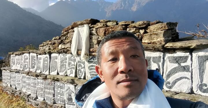 कोशीमा आन्तरिक मामिला तथा कानुन मन्त्रालयको जिम्मेवारी गोम्बु शेर्पालाई