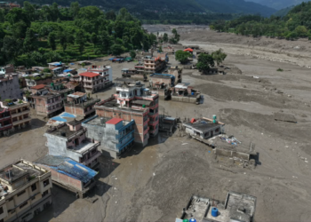 भोटेकोशीमा आएको बाढीपछि सोलुखुम्बुका २४ जना सम्पर्कविहीन
