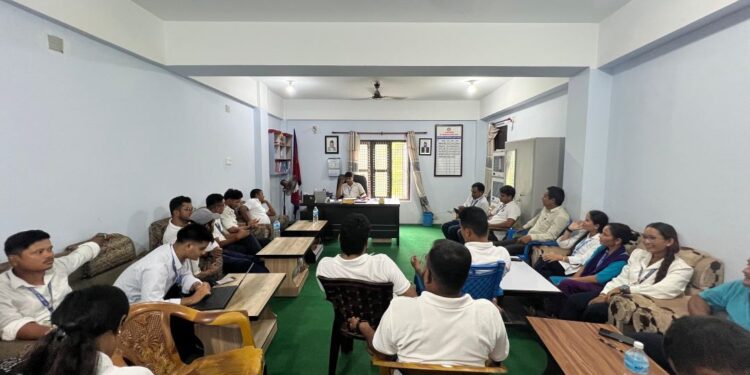ताप्लीका जनप्रतिनिधि, कर्मचारी र शिक्षकले बाढीपीडितलाई १९ लाख ४० हजार सहयोग जुटाउने