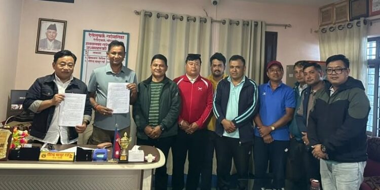 सडक प्रयोग गरेवापद मर्मत गर्न ऐसेँलुखर्क र हाइड्रो विच सम्झौता