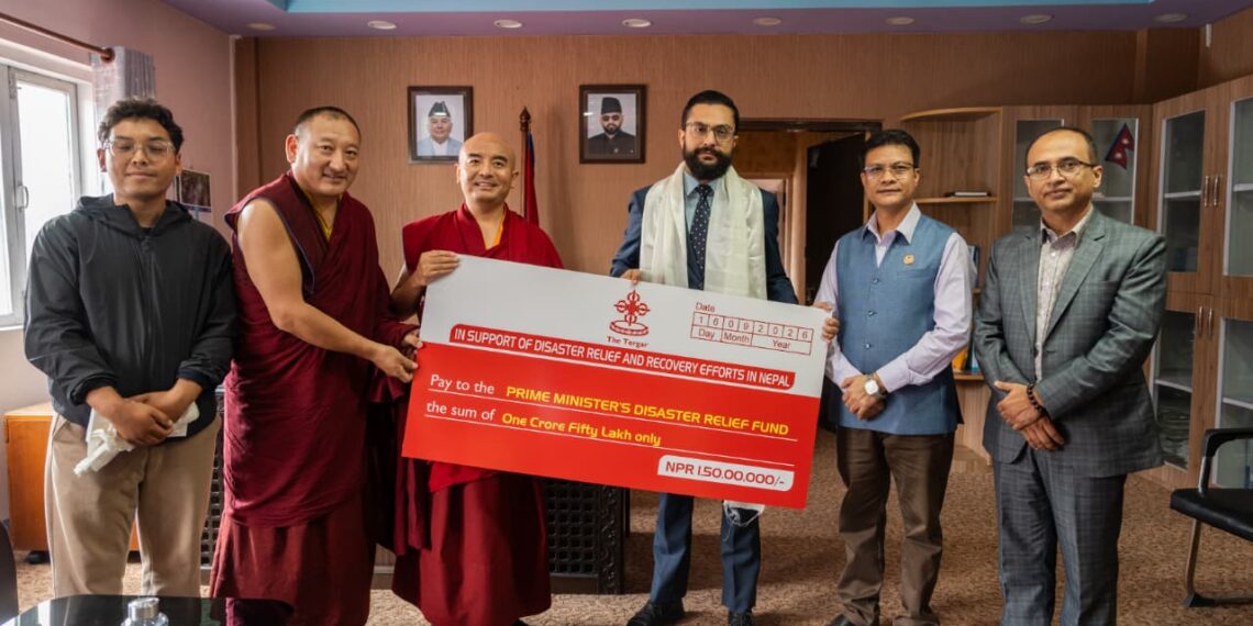 विपदमा मल्हम ः भोटेकोसी पीडितका लागि मिङ्ग्युर रिम्पोछेको डेढ करोड सहयोग