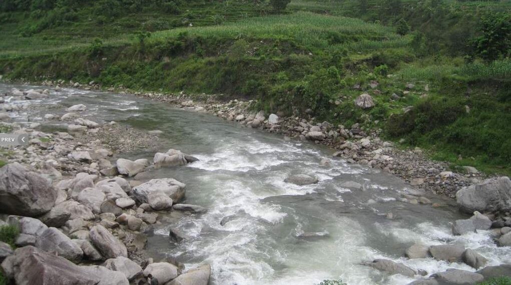 रावा खोलाले बगाउँदा खोटाङमा एक व्यक्ति बेपत्ता