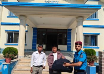 उदयपुरमा सिटी सफारीमा छुटेको गरगहना र कपडासहितको झोला धनीलाई फिर्ता