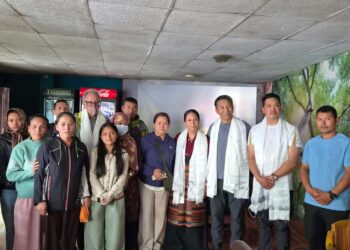 भोटेकोशी बाढीपीडित सोलुखुम्बुका १४ परिवारलाई सात लाख रुपैयाँ सहयोग प्रदान