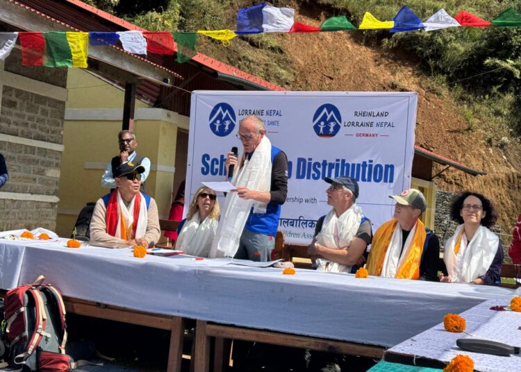 सोलुखुम्बुका २२ सामुदायिक विद्यालयका ५८० विद्यार्थीलाई छात्रवृत्ति, दुई दिनमै सय विद्यार्थी लाभान्वित