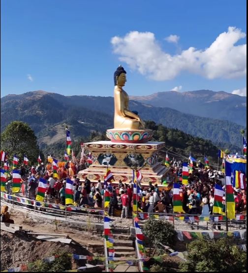 फोक्टे डाँडाको बुद्ध पार्कमा बुद्धको मूर्ति उद्घाटन
